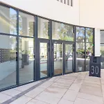 Skyline Rooftop Pool & Coworking By Ele Apartments