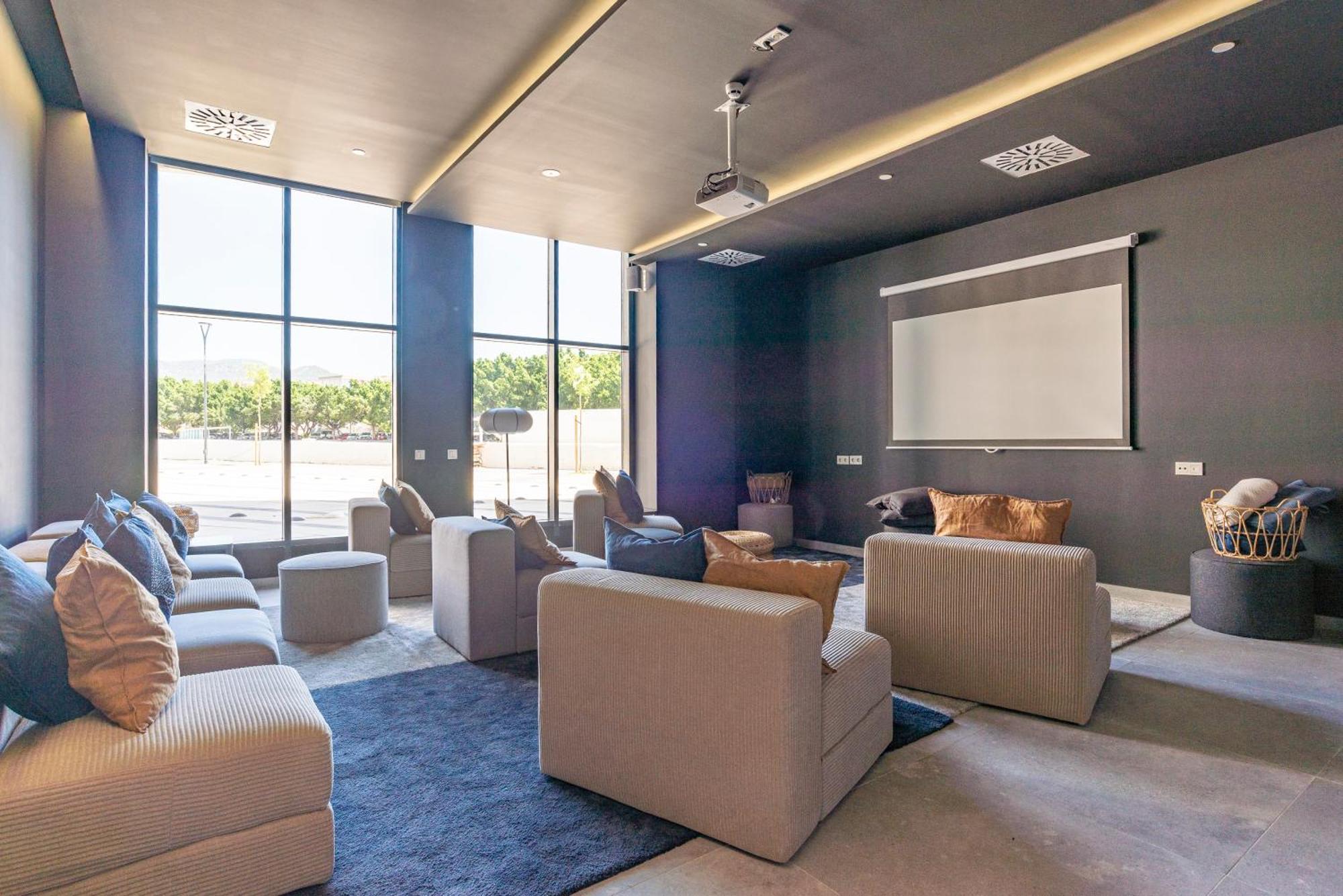 Apartamento Skyline Rooftop Pool & Coworking By Ele