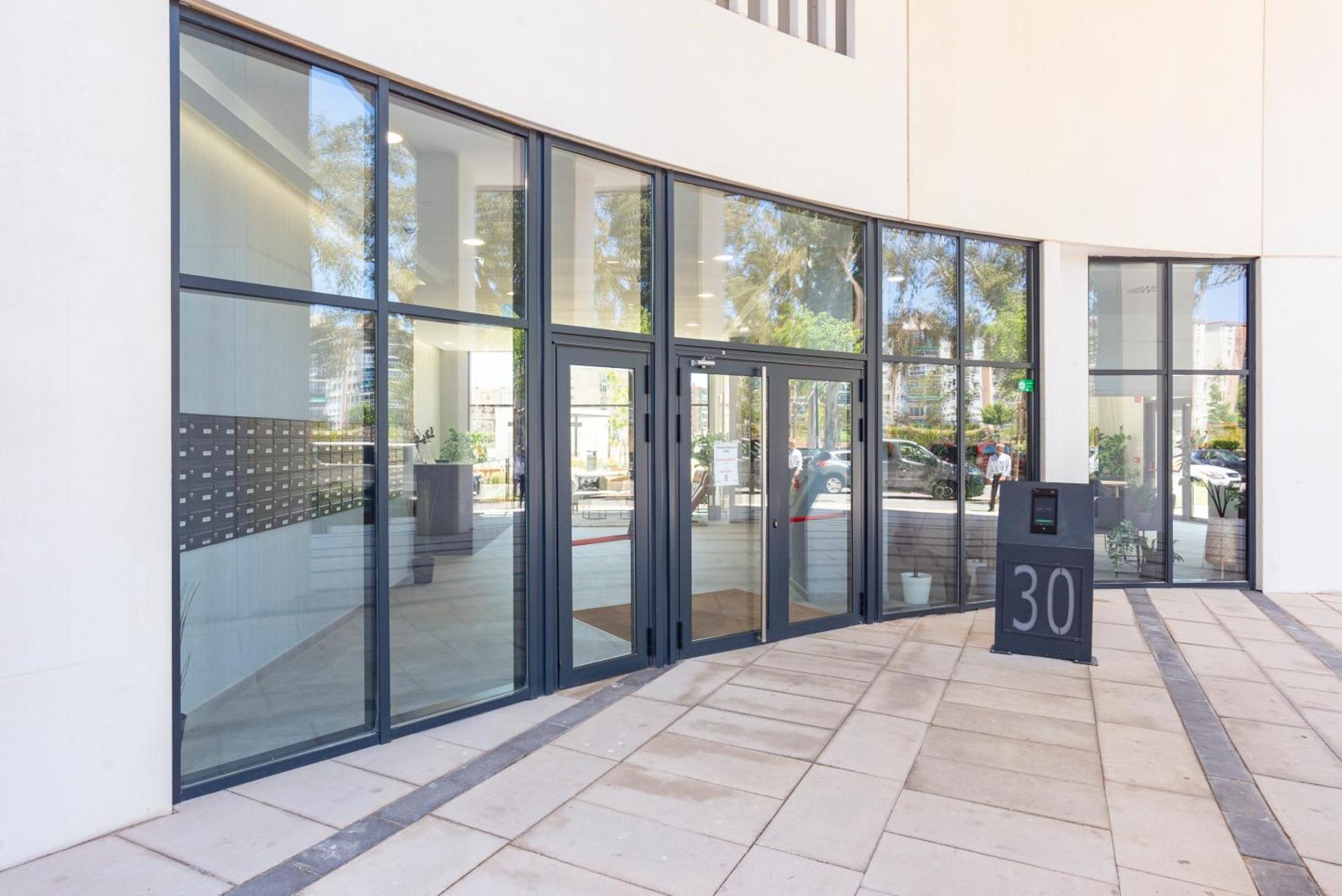 Apartamento Skyline Rooftop Pool & Coworking By Ele *