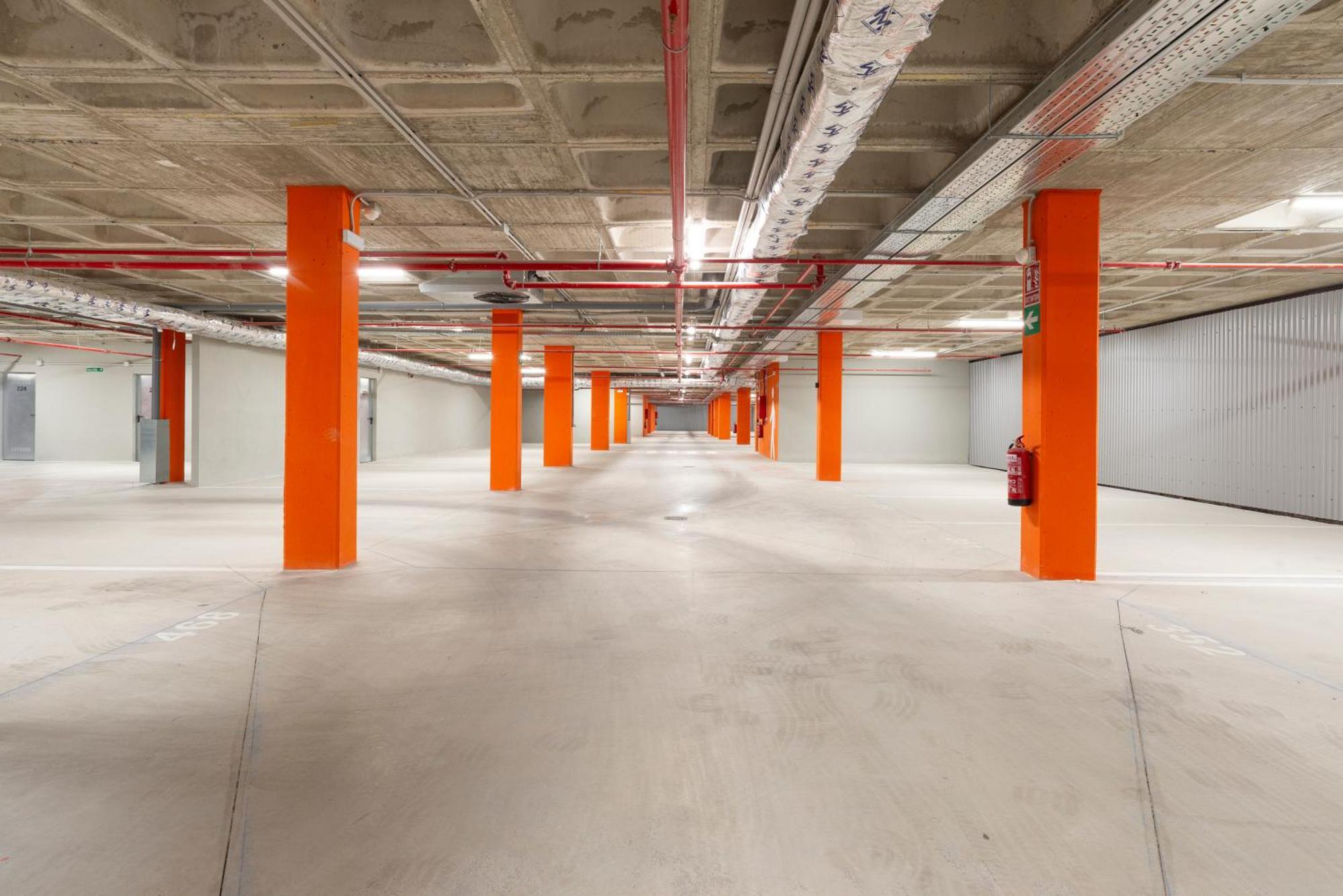 Skyline Rooftop Pool & Coworking By Ele Apartamento *