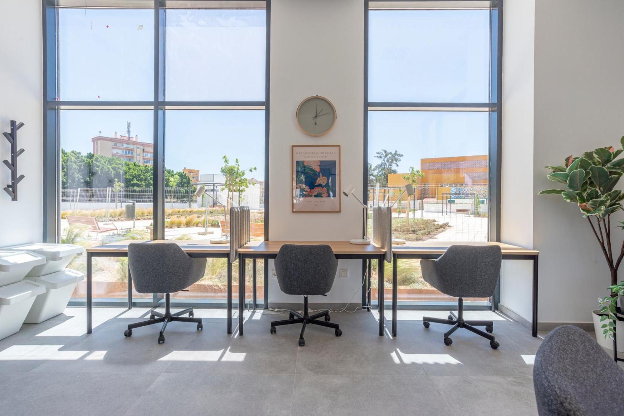 Skyline Rooftop Pool & Coworking By Ele Apartamento *
