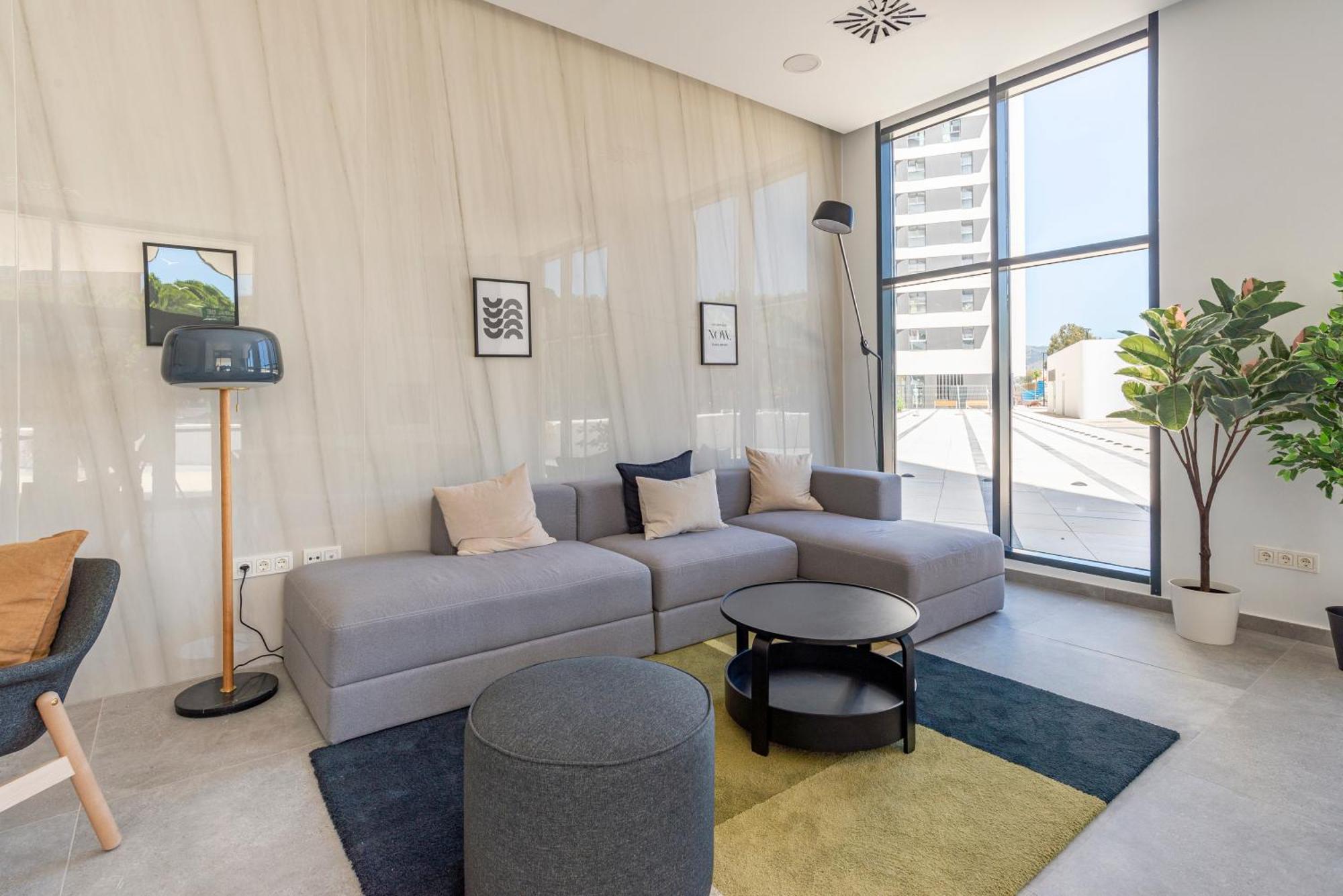 Skyline Rooftop Pool & Coworking By Ele Málaga